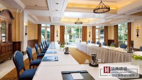 簡約大氣上檔次的辦公室會議室裝修設計